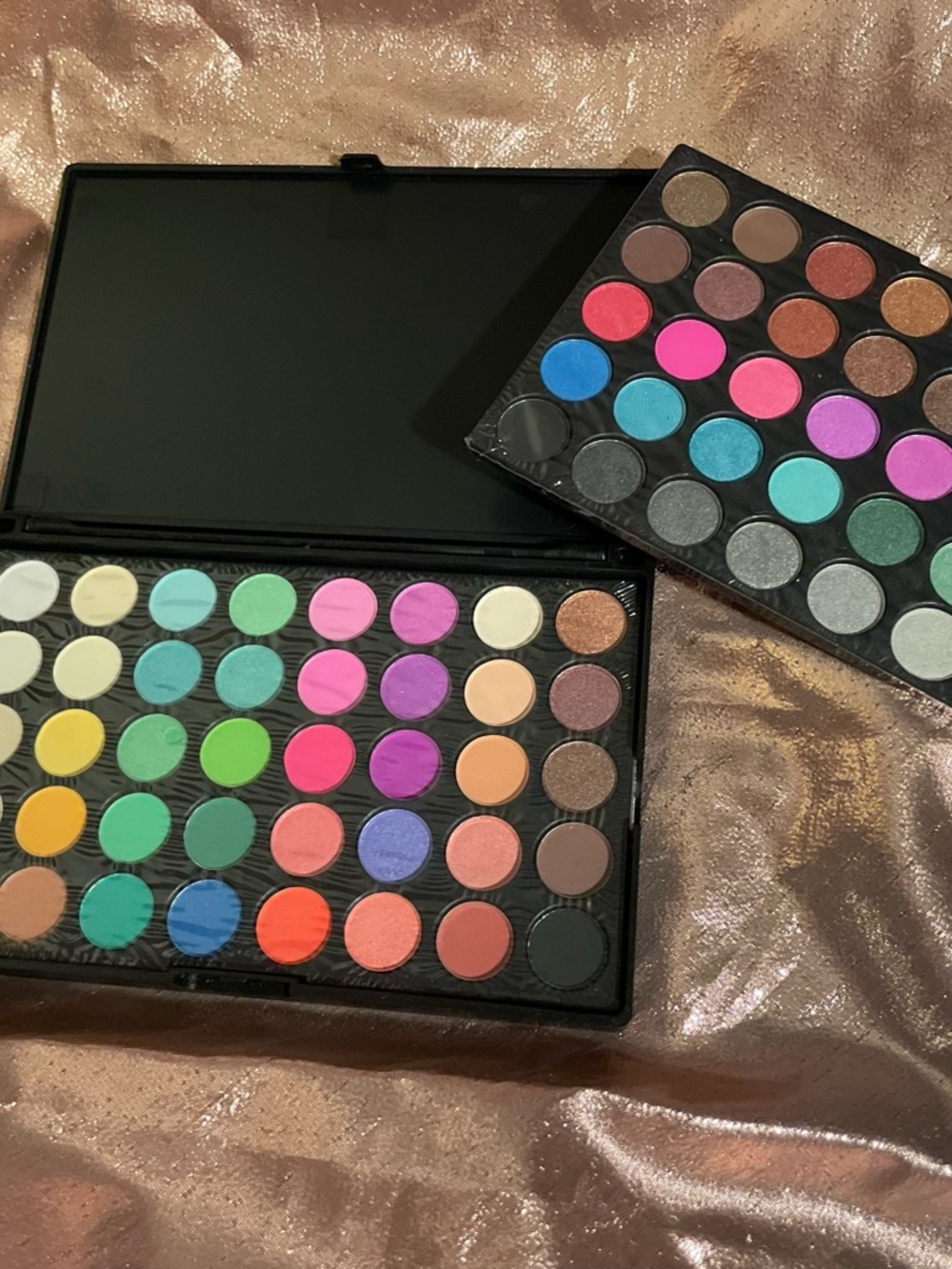 Vibrant Multi-Color Eyeshadow Palette — 80 Assorted Bright & Neutral Shades